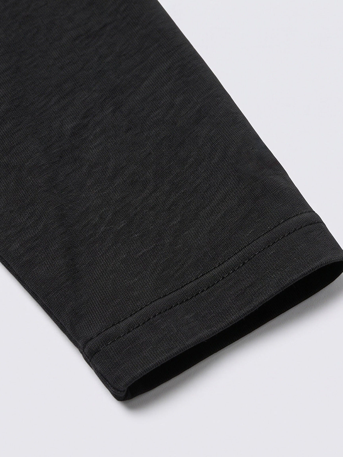 Black cat long sleeve tee – sleeve cuff close-up | XoKool