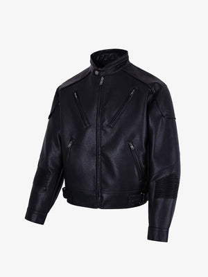 Giacca biker in ecopelle – nera, vista frontale in diagonale | XoKool