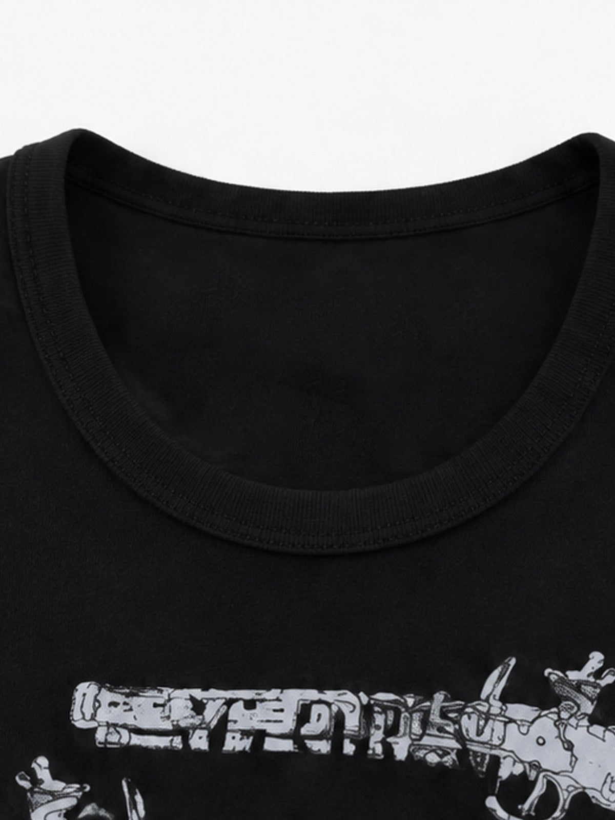 Graphic Tank Top – neckline close-up | XoKool