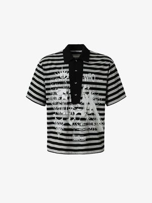 Gestreiftes Poloshirt in Schwarz-Grau mit Grunge-Print – Schwarz-Grau gestreift, Vorderseite flach | XoKool