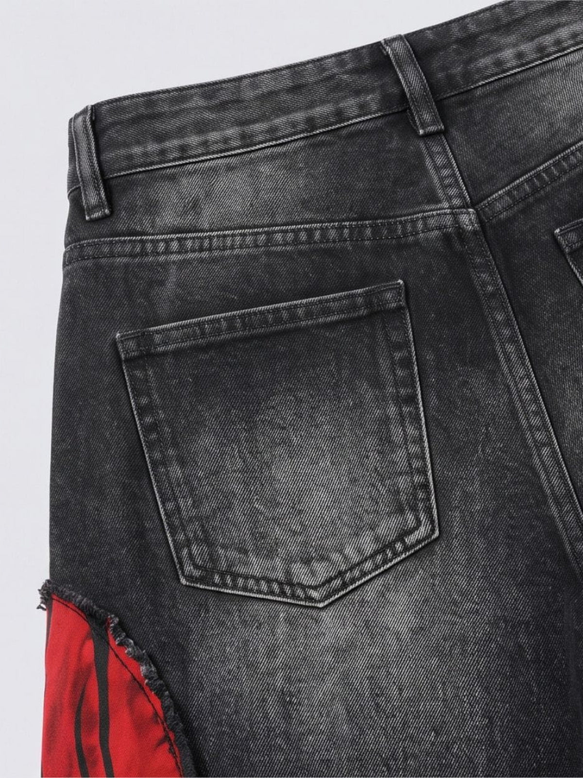Flammen-Jeans – Gesäßtasche und Einsatz im Detail | XoKool