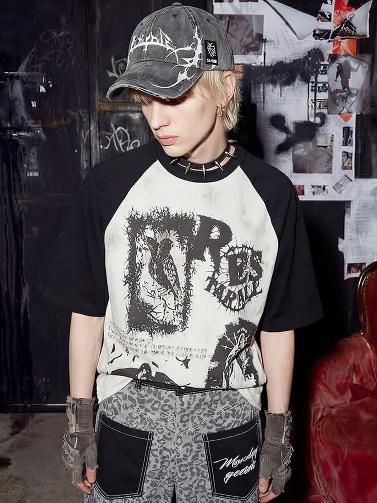 Raglan Graphic T-Shirt – am Model, vorne | XoKool