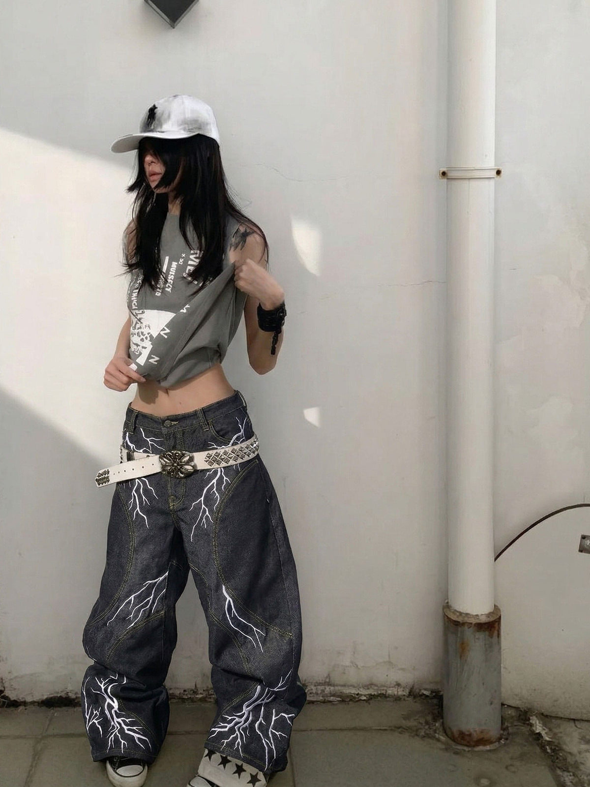 Blitz Jeans – Streetfoto, Frau | XoKool