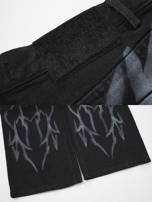 Schwarze Baggy Jeans mit Tribal-Print – Detail-Collage: Innenbund-Label, Saum-Print | XoKool