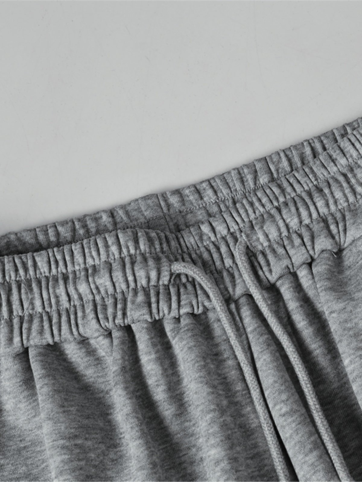 Pantalones deportivos tribales – gris, detalle de la cintura | XoKool