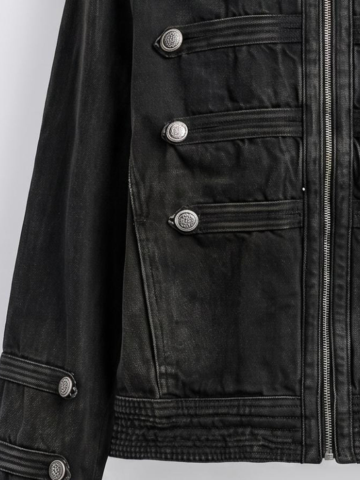 Military Band Jacke – Frontknöpfe und Tasche im Detail | XoKool