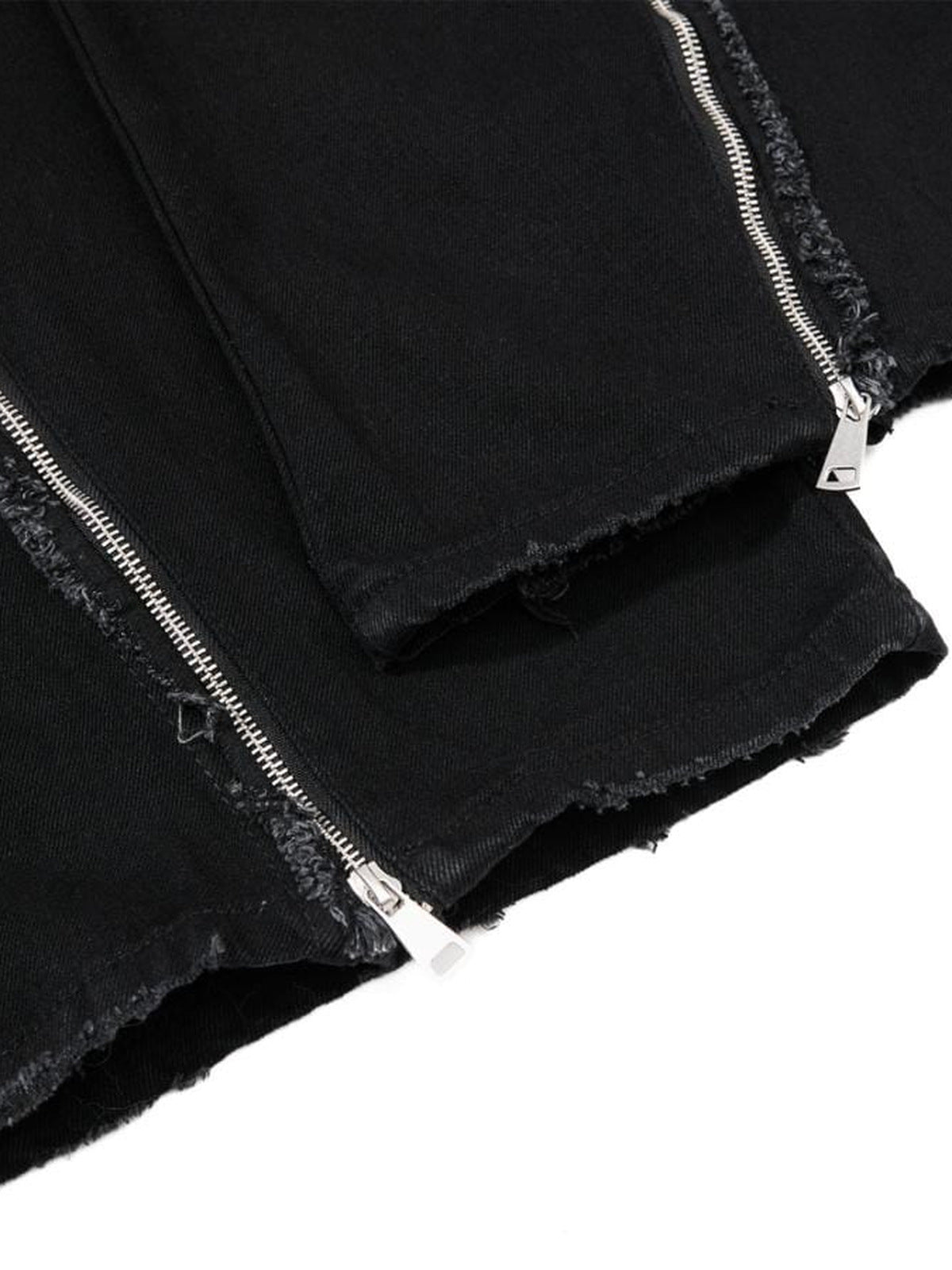 Schwarze Wide Leg Jeans mit Reißverschluss – Reißverschluss und roher Saum in Nahaufnahme | XoKool