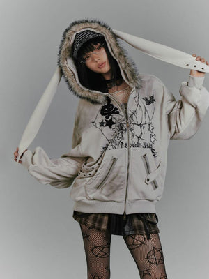 Zip Hoodie mit Hasenohren und Kunstfellbesatz – am Model, Ohren aufgestellt | XoKool