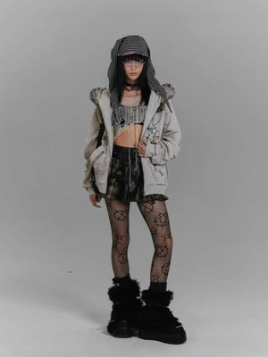 Hoodie mit Hasenohren – am Model, ganzer Look | XoKool