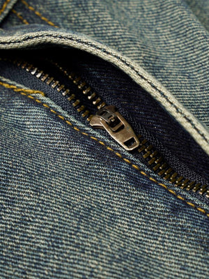 Relaxed fit jeans – zip fly close-up | XoKool