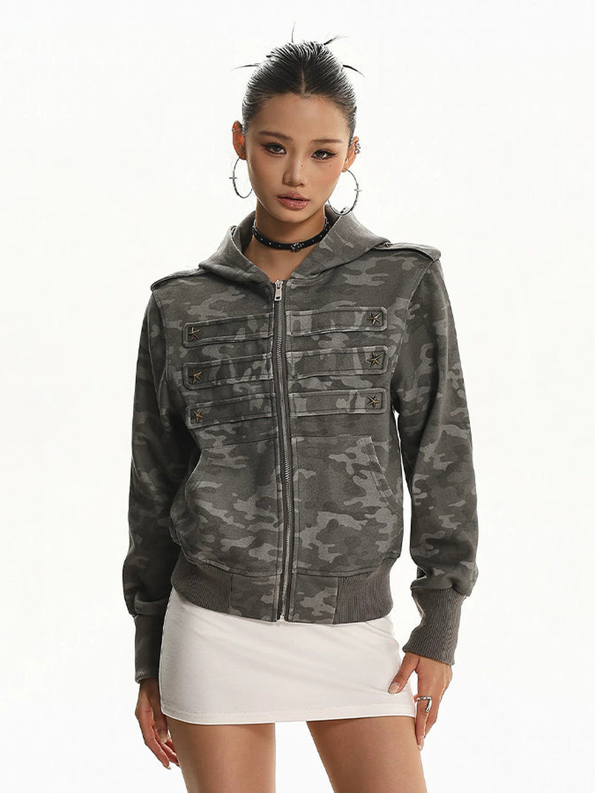 Camo Zip Hoodie – Camo, am Model, Vorderseite | XoKool