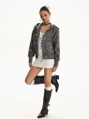 Camo Zip Hoodie – Camo, am Model, Ganzkörperansicht | XoKool