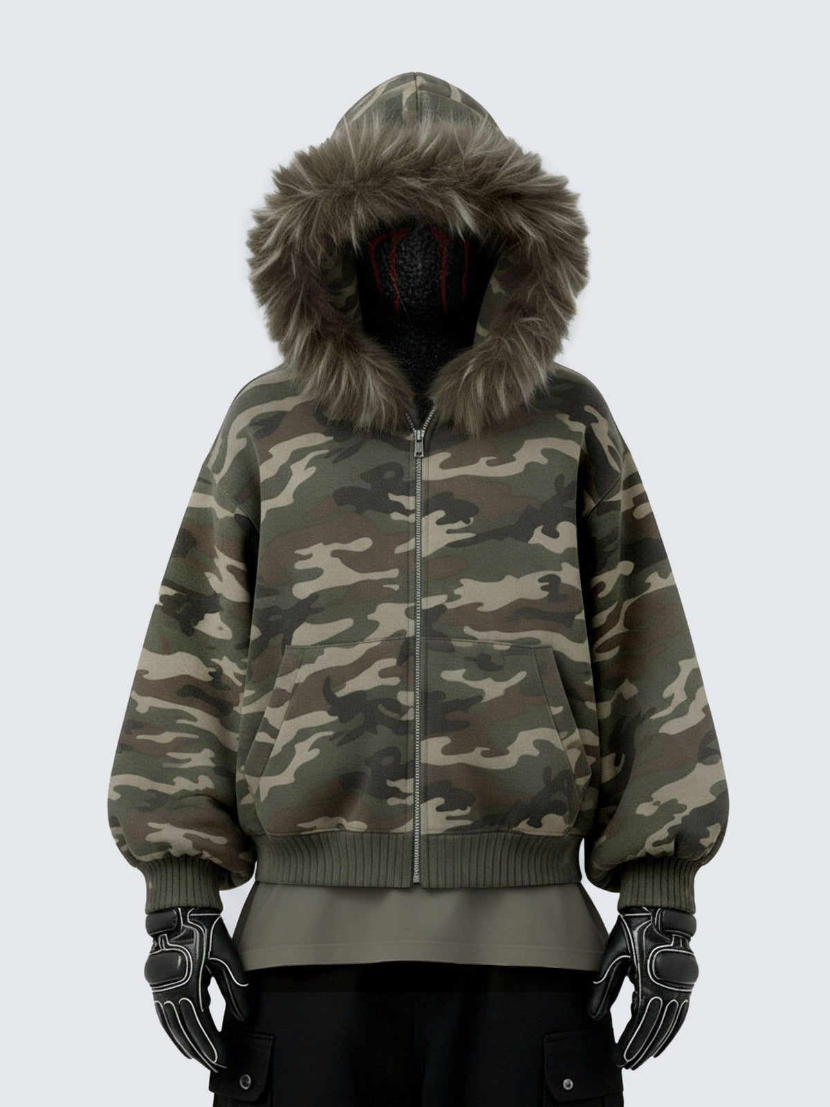 Hoodie de camuflaje con capucha de piel – en modelo, frontal | XoKool