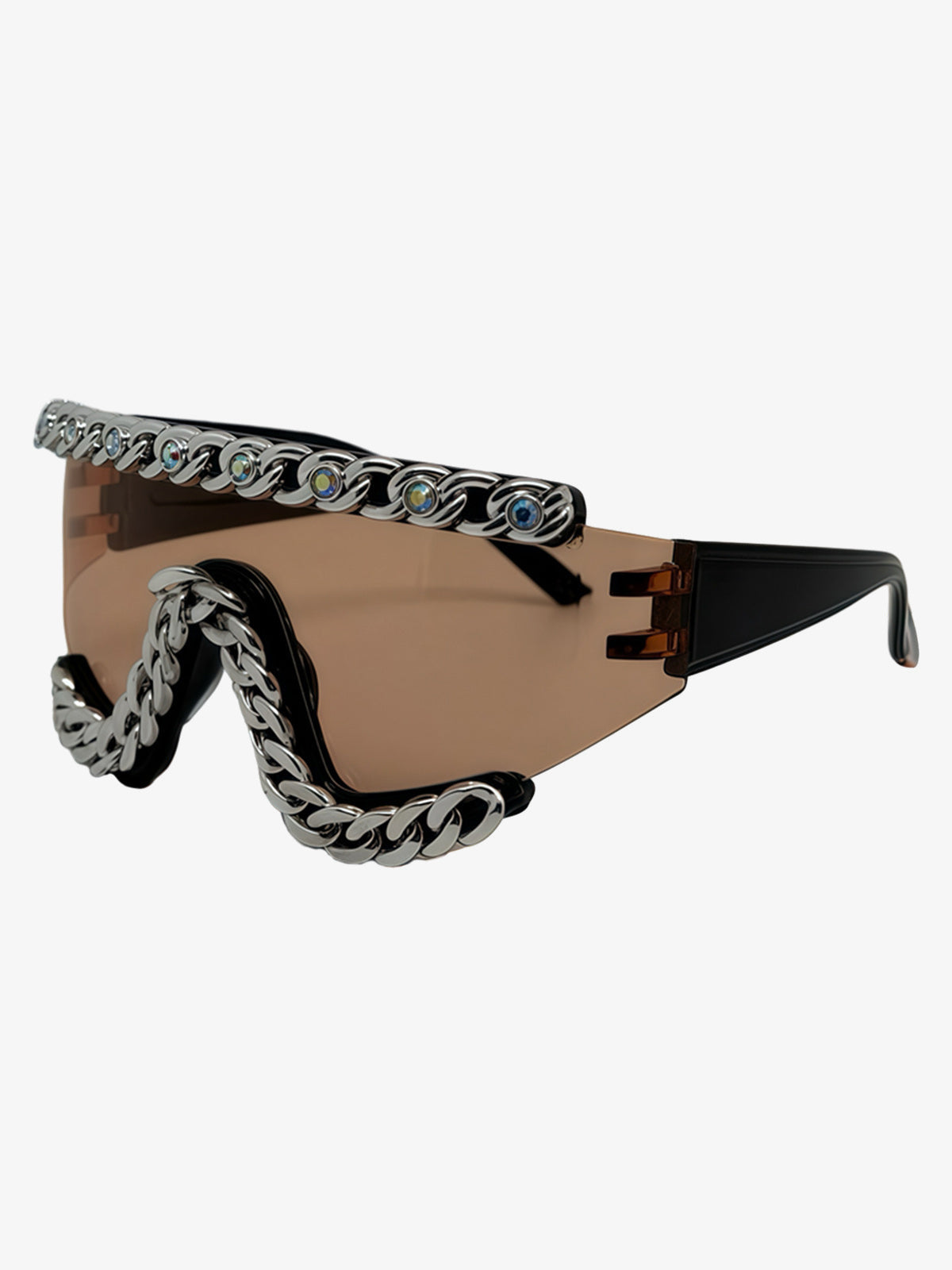 Oversized Shield Sonnenbrille mit Strasskette – braunes Glas, Dreiviertelansicht | XoKool