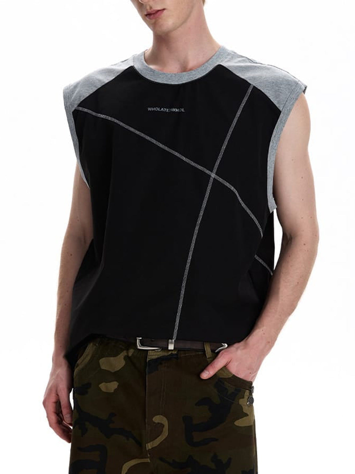 Color-Block Raglan Tanktop mit Kontrastnähten – Schwarz/Grau, am Model vorne | XoKool