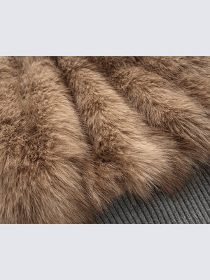 Faux fur hooded jacket – faux fur close-up | XoKool