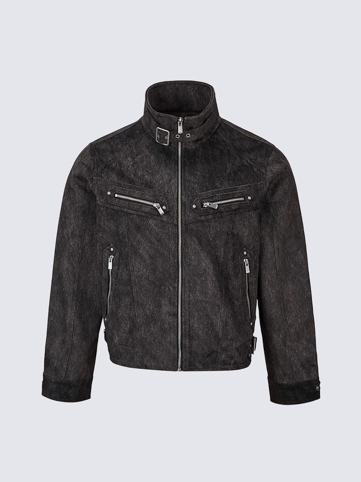 Kurze Kunstwildleder-Bikerjacke mit Schnallenkragen – Schwarz, Vorderansicht | XoKool