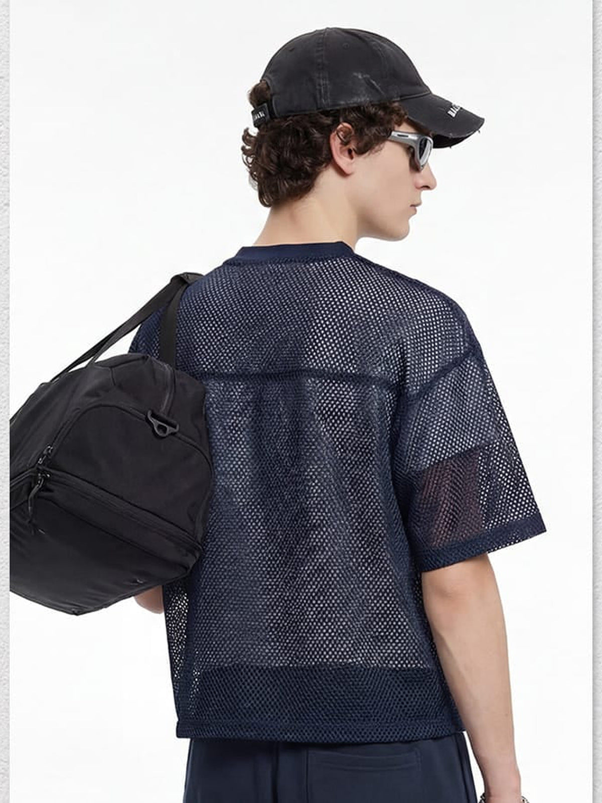 Mesh football jersey – On model, navy, back | XoKool