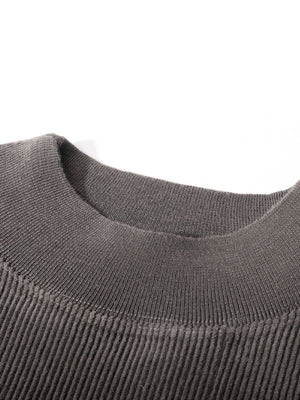 Cropped sweatshirt – neckline close-up | XoKool