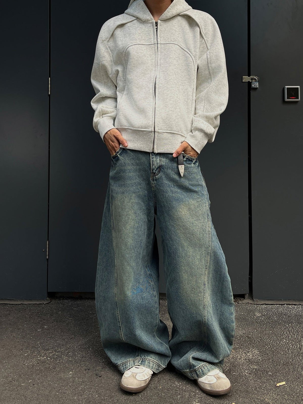 Jeans curvos – en modelo, vista frontal | XoKool