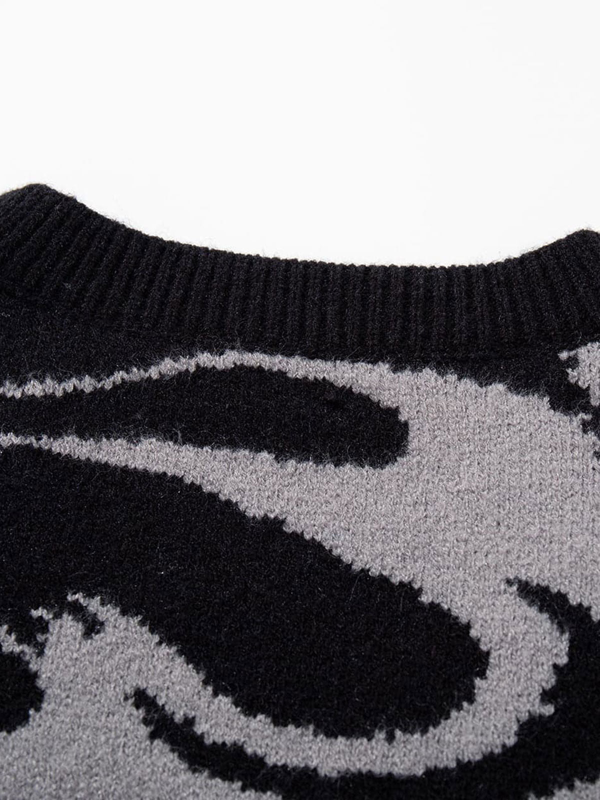 High Street Dark Skull Frayed-edge V-neck Sweater Vest - image 10