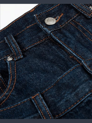 Jeansshorts mit doppeltem Bund – Bundknopf, Nahaufnahme | XoKool