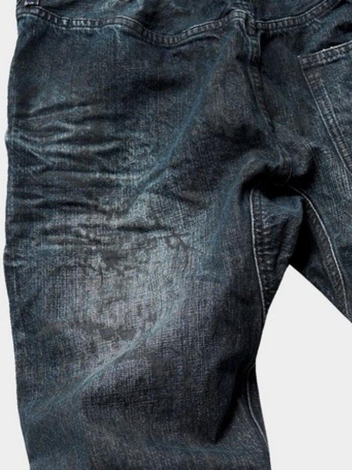 Dirty wash wide leg jeans – hip wash close-up | XoKool