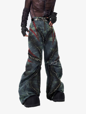 Jeans deshilachados – azul, en modelo, frontal en ángulo | XoKool