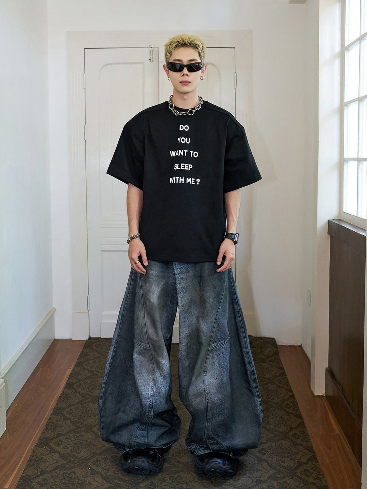 Balloon jeans – on model, front | XoKool