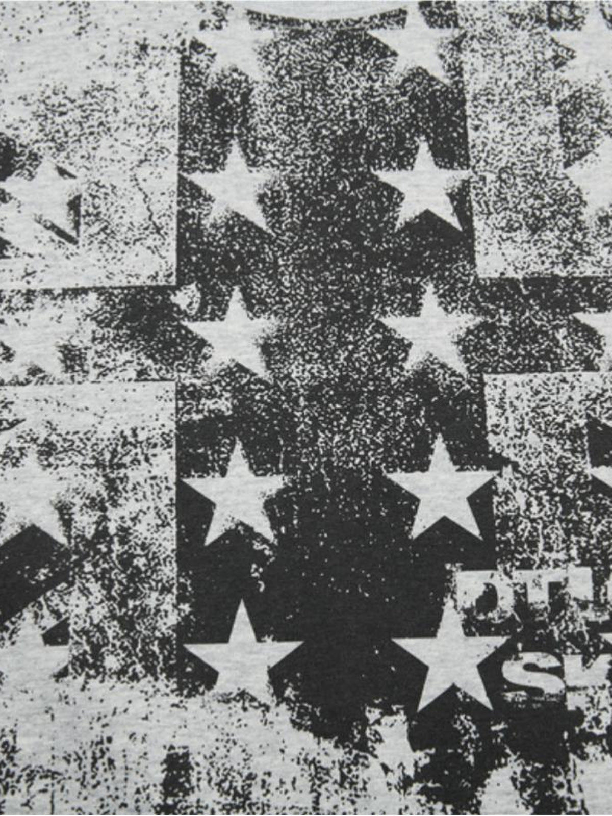 Distressed American Flag T-Shirt in Heather Grey – flag print close-up | XoKool