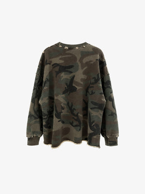 Distressed Camo Sweatshirt mit unbehandeltem Saum – Camo, Vorderseite flach | XoKool