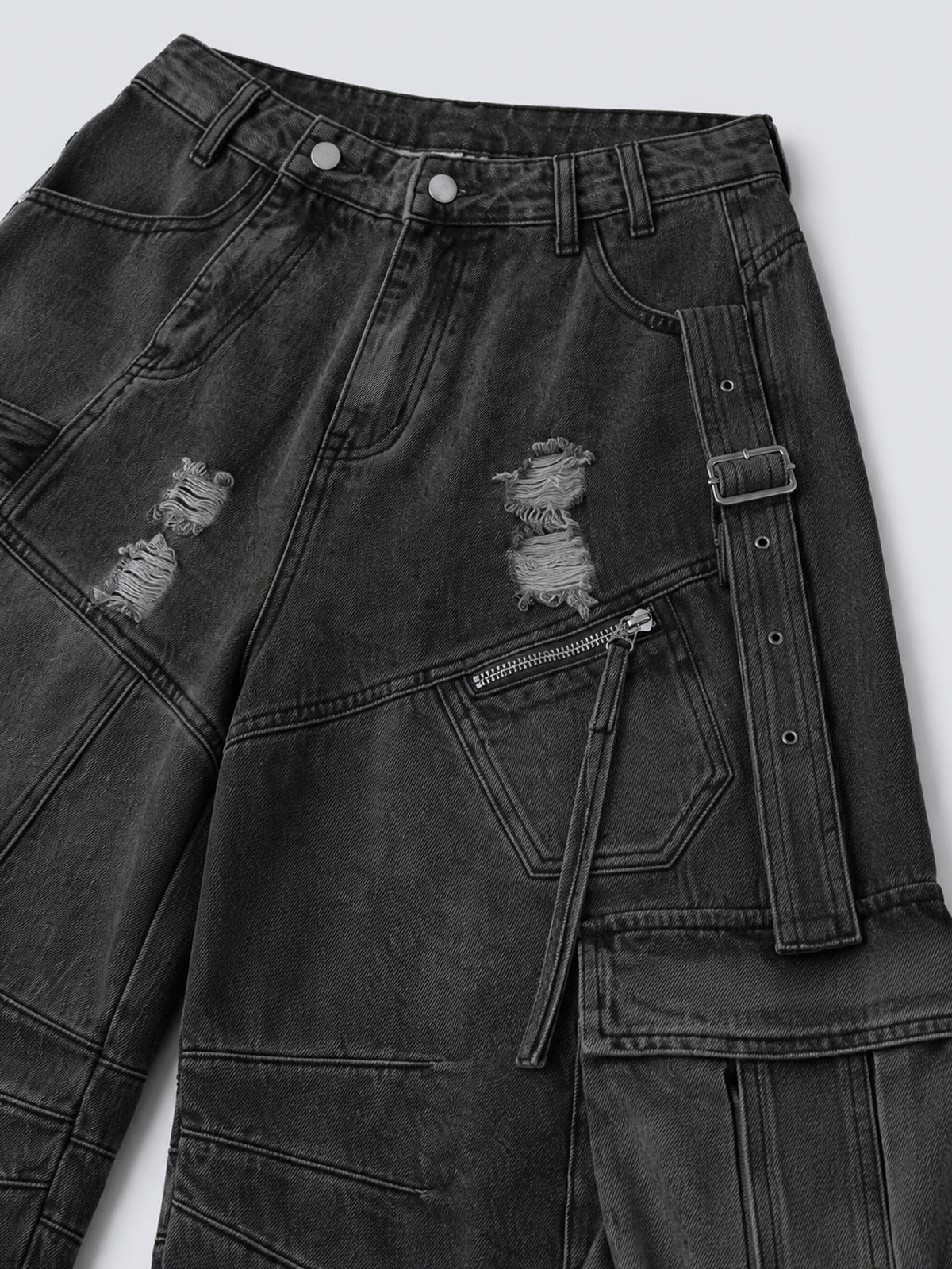 Cargo Jorts – Nahaufnahme von Reißverschlusstasche und Riemen | XoKool
