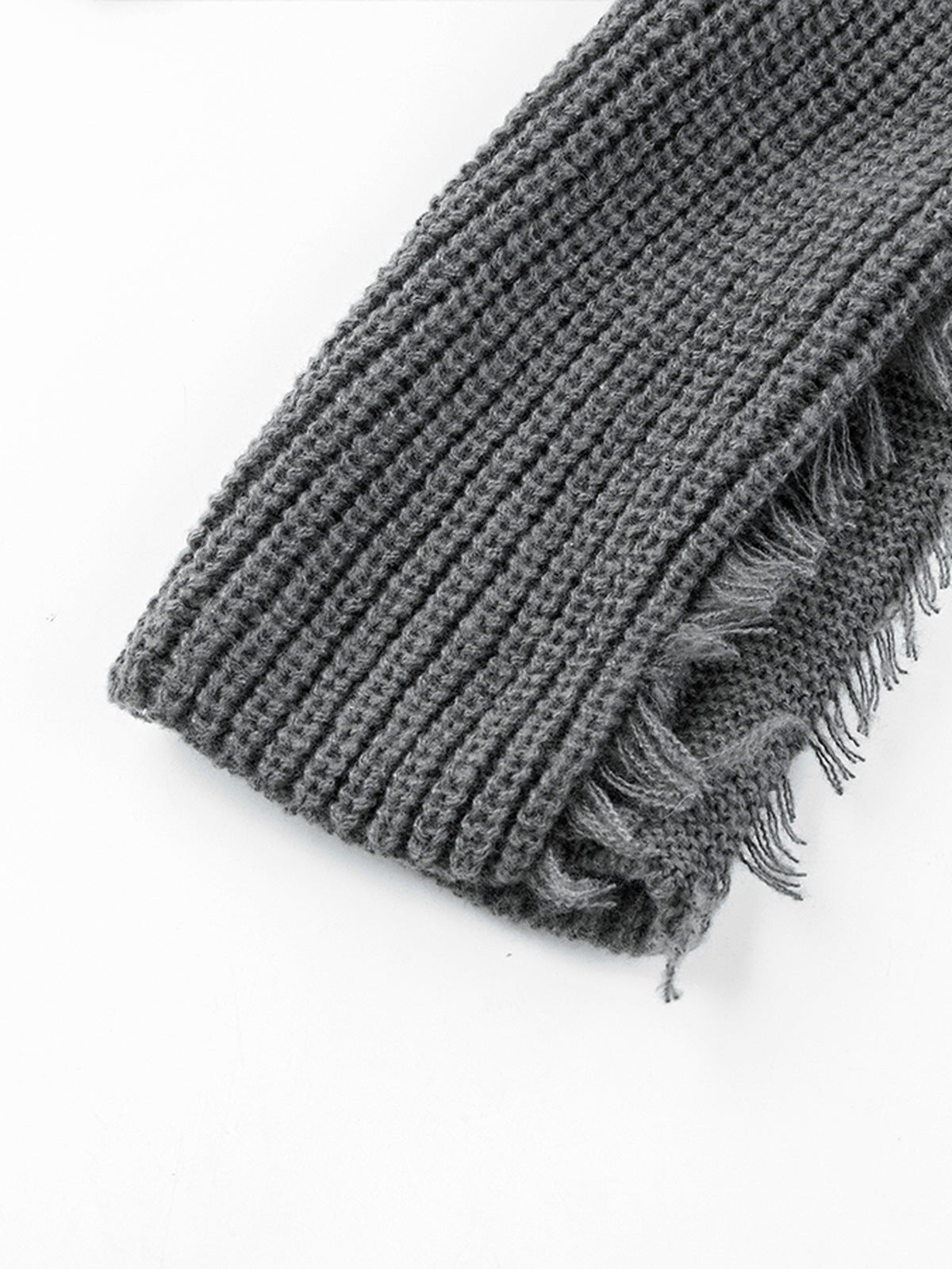 Strickjacke aus Grobstrick mit offener Front – Nahaufnahme Ärmelbündchen | XoKool