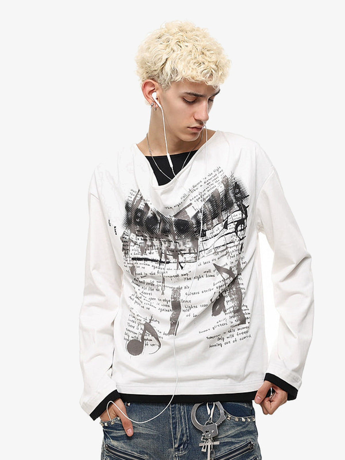 Doppellagiges Longsleeve – Weiß, am Model von vorne | XoKool
