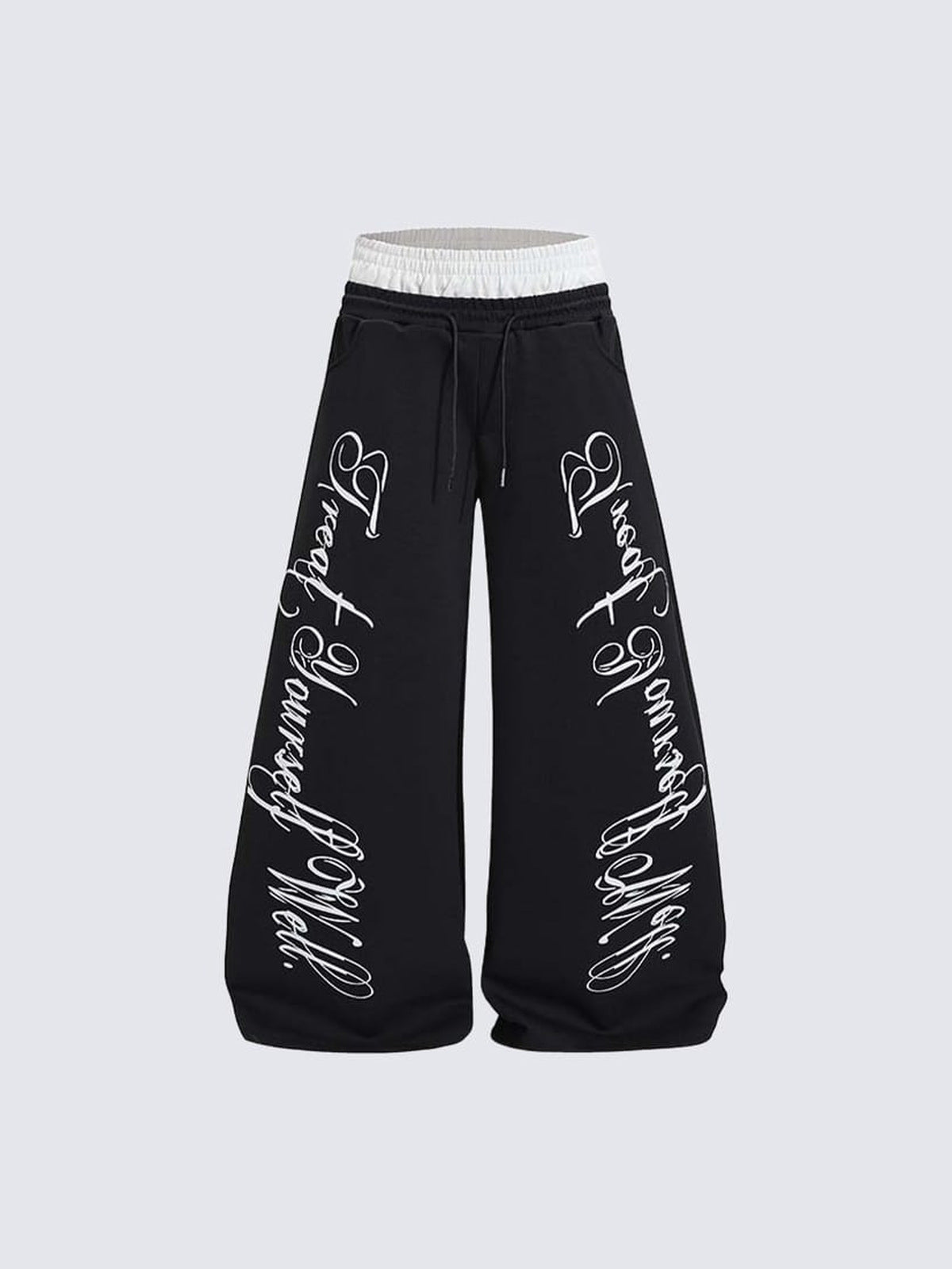 Pantalones deportivos de pierna ancha con doble cintura y estampado de letras – negro, vista frontal | XoKool