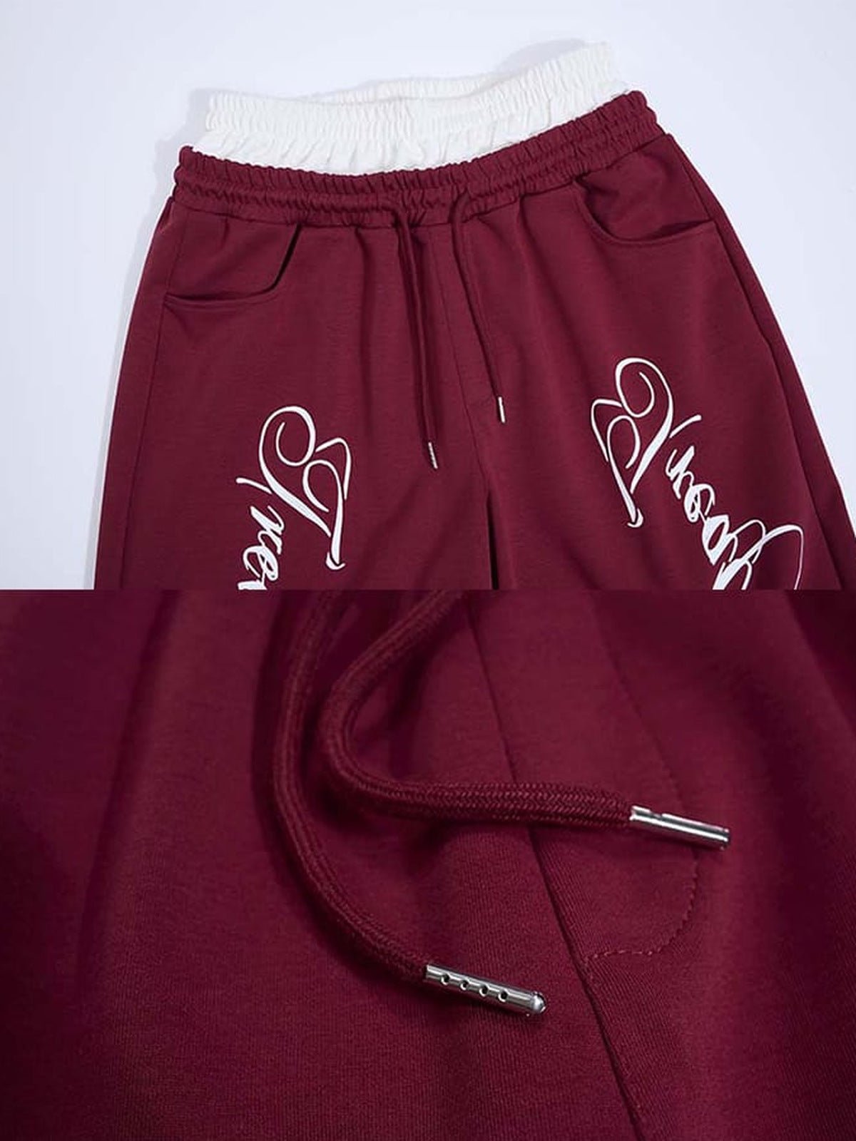 Pantalones deportivos con estampado de letras – Burdeos, primer plano de la cintura y el cordón | XoKool