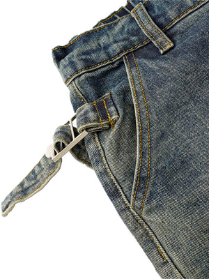 Relaxed fit jeans – buckle tab close-up | XoKool