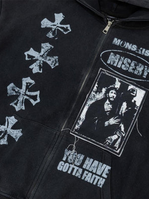 Gothic Cross Zip Hoodie – Front-Print im Detail | XoKool