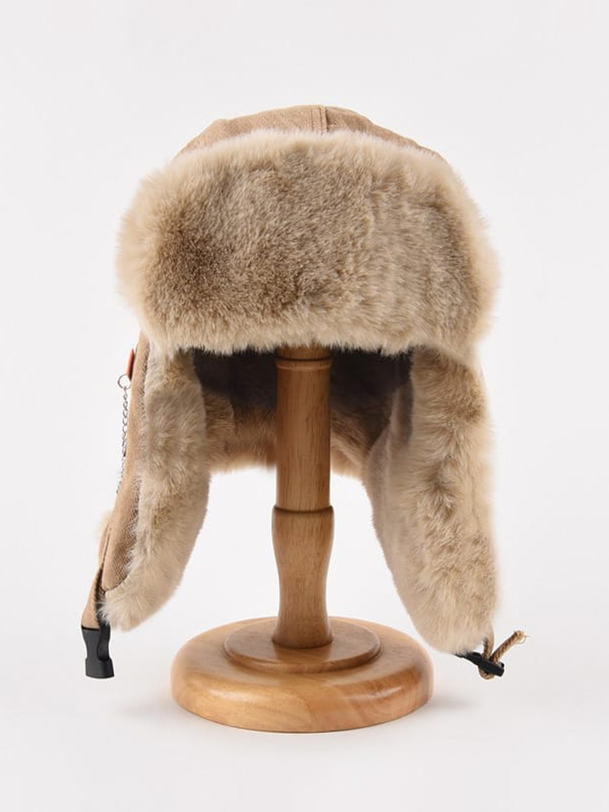 Gorro de trampero de piel sintética – caqui, vista frontal, orejeras abajo | XoKool