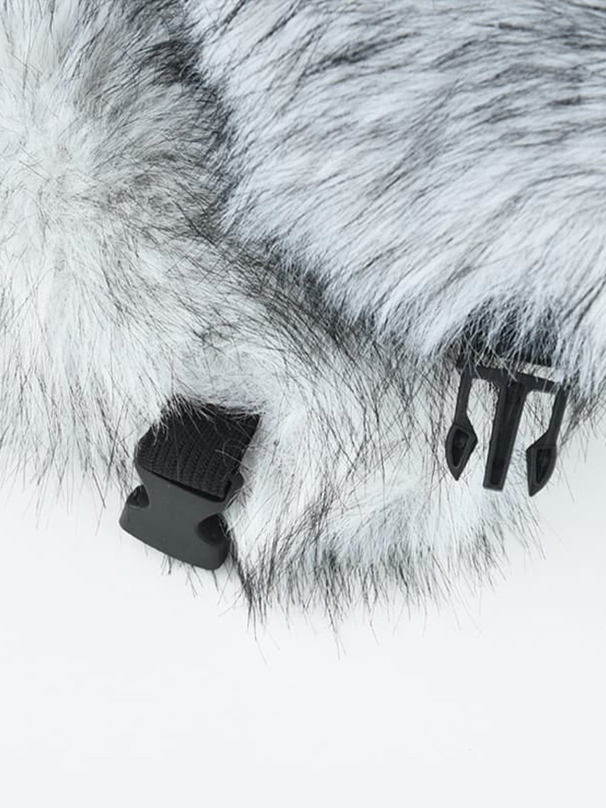 Faux fur ushanka – buckle close-up | XoKool