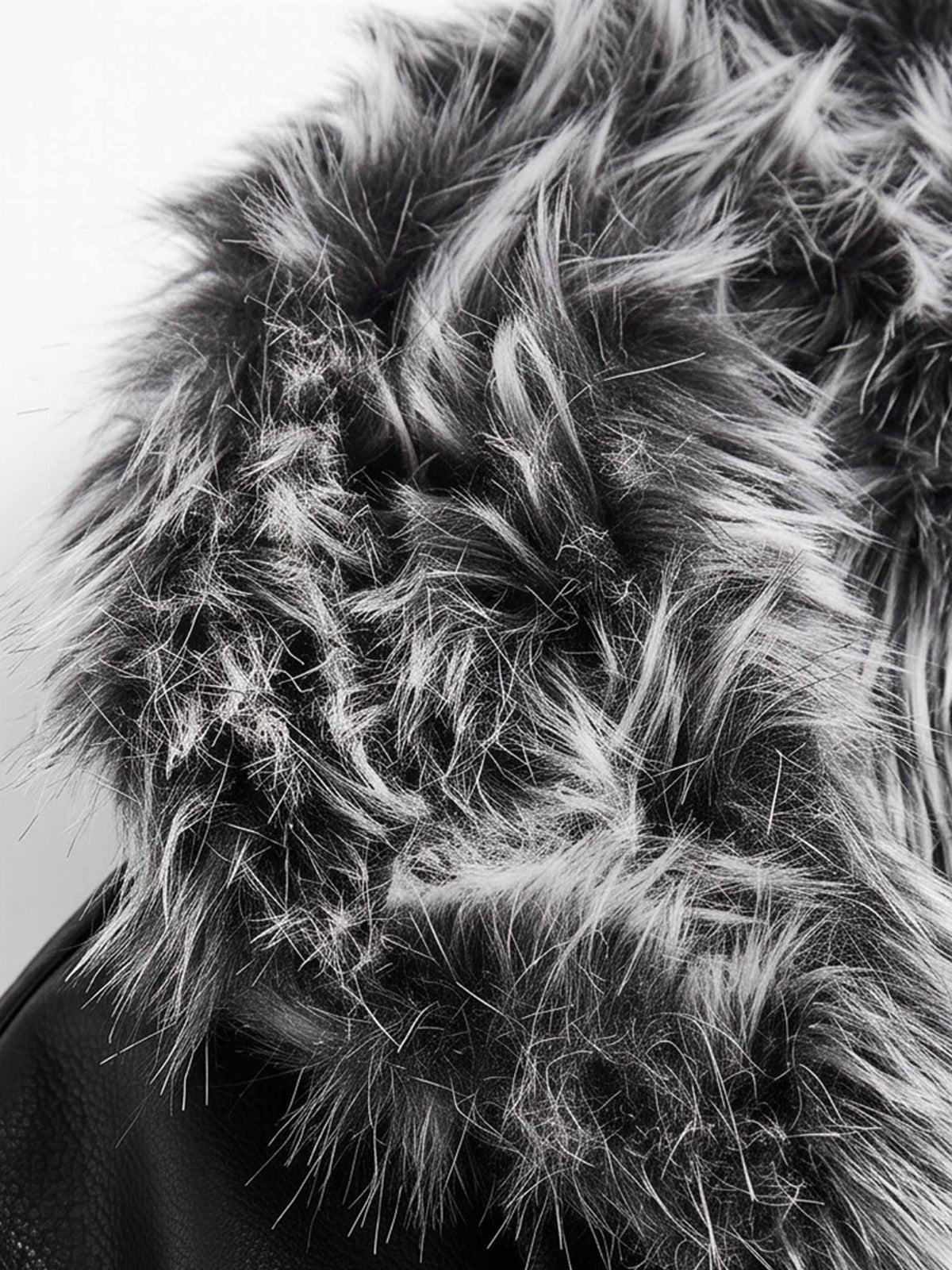 Faux leather fur hood bomber – faux fur hood close-up | XoKool