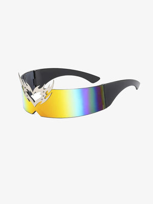 Flammenherz Shield Sonnenbrille – Regenbogen verspiegelt, Schrägansicht | XoKool