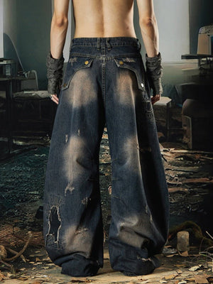 Ausgefranste Deconstructed Barrel Jeans in Dirty Wash – am Model, Rückansicht | XoKool