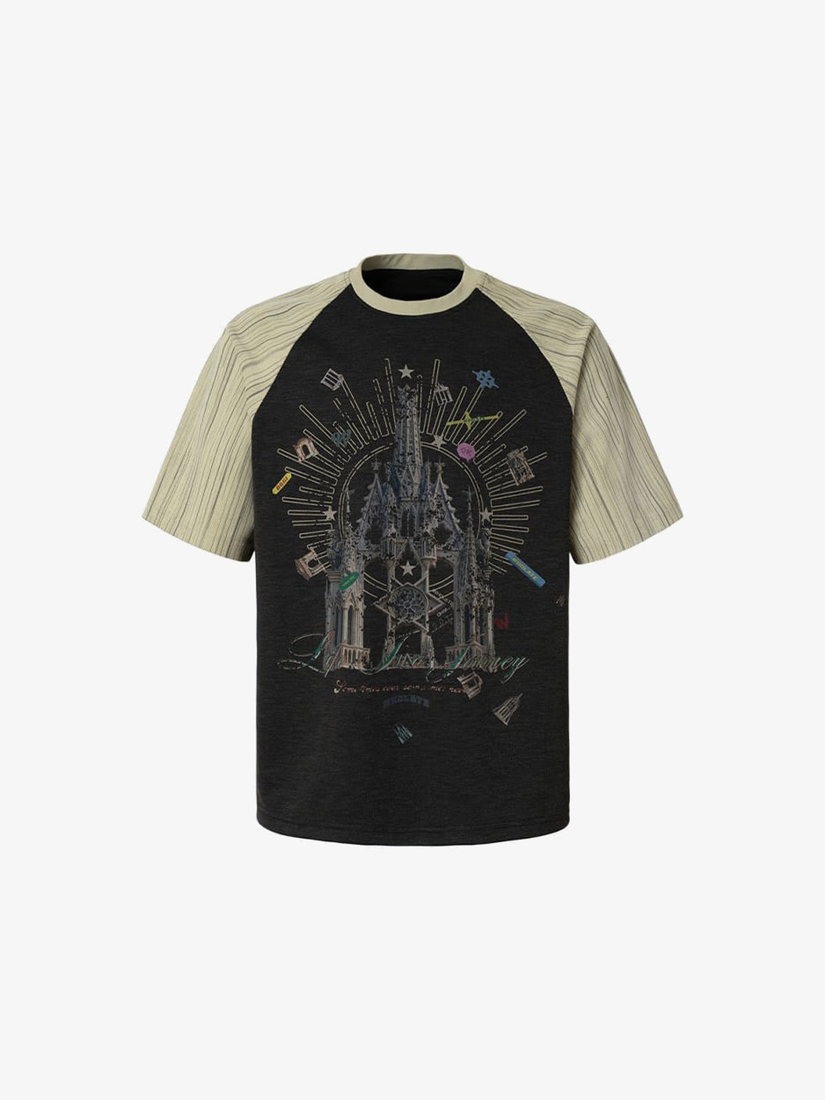 Gothic Cathedral Raglan T-Shirt mit Kontrastärmeln – Schwarz/Beige, Vorderseite flach | XoKool