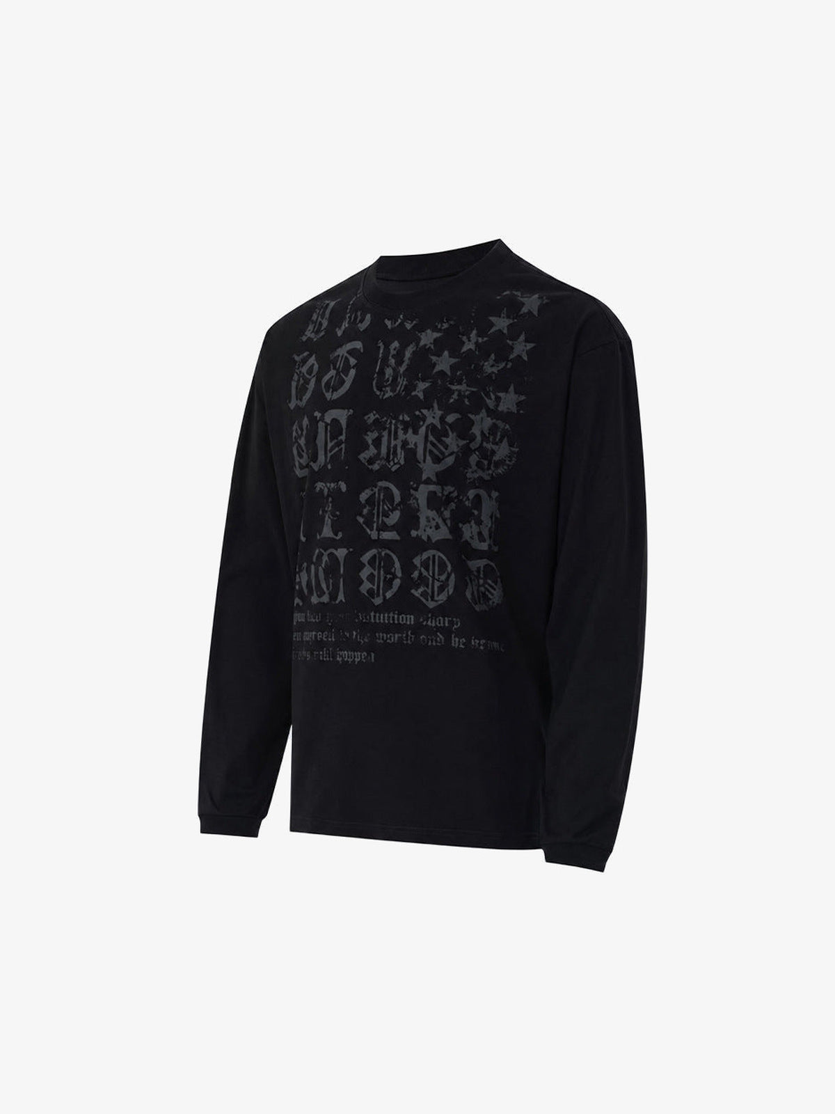 Gothic Buchstaben-Longsleeve – Schwarz, Vorderseite flach, schräg | XoKool