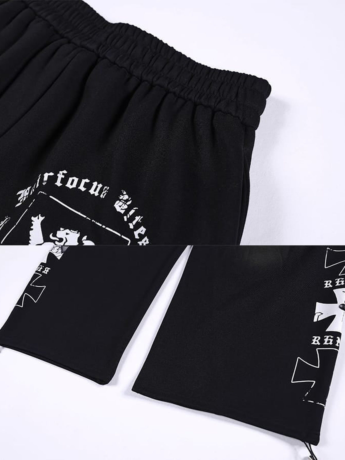 Gothic sweatpants – Black back print and hem zip close-up | XoKool