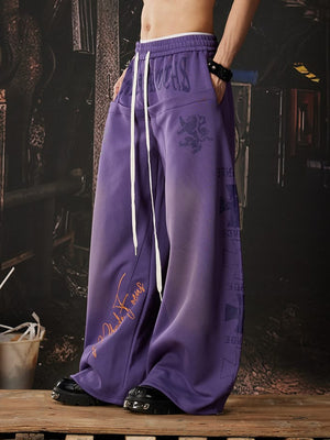 Gothic sweatpants – Purple, on model side | XoKool