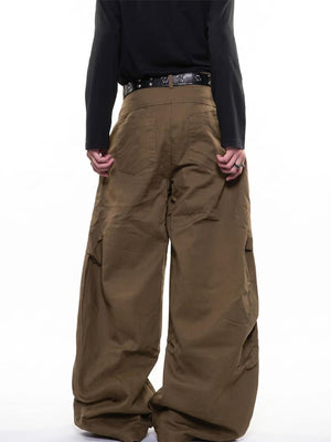 Gothic Hose – Kaffeebraun, am Model von hinten | XoKool