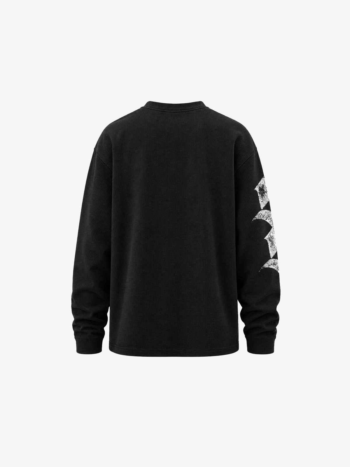 Camiseta de manga larga de punto waffle con cruz graffiti – espalda en plano | XoKool