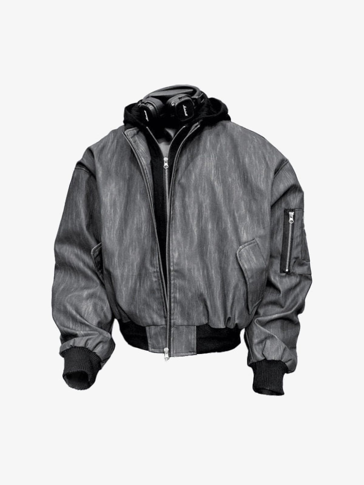 Graue Distressed Bomberjacke in Lederoptik – Grau, Vorderseite an der Büste | XoKool
